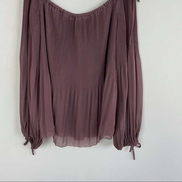 Wilfred x Aritiza Talence Of Shoulder Brown Blouse - Picture 4 of 13
